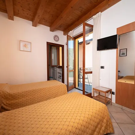 La Cascata Aparthotel Nesso